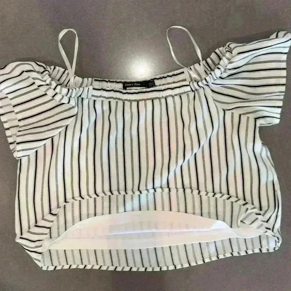 Doe & Rae Tops - Doe & Rae off the shoulder white black stripe crop top size XS